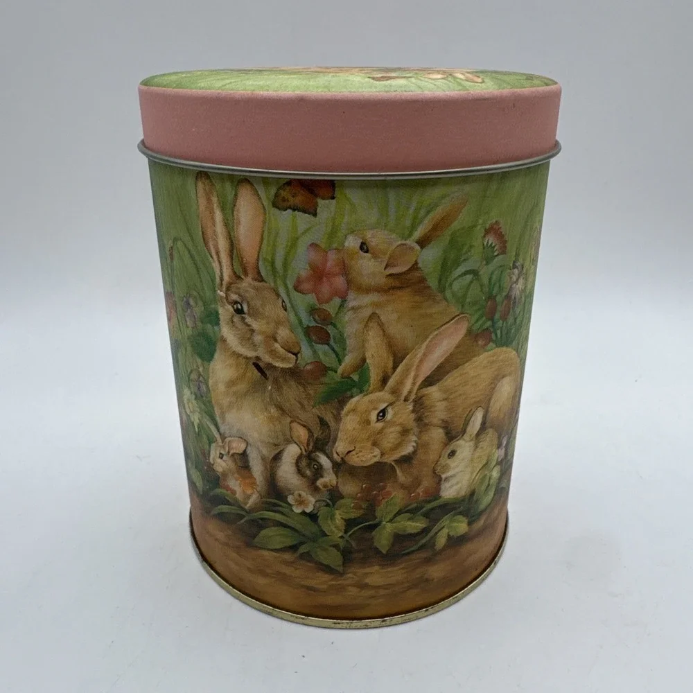 Easter Storage Tin‎ Container Cookie Treat Bunny Rabbit Family Vintage 90s Lid